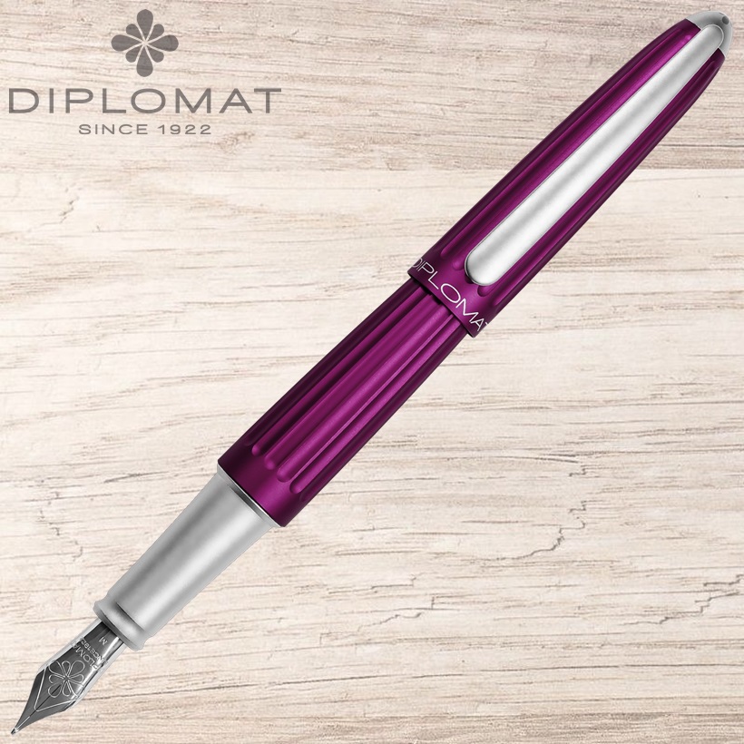 Diplomat Füllfederhalter Aero violett